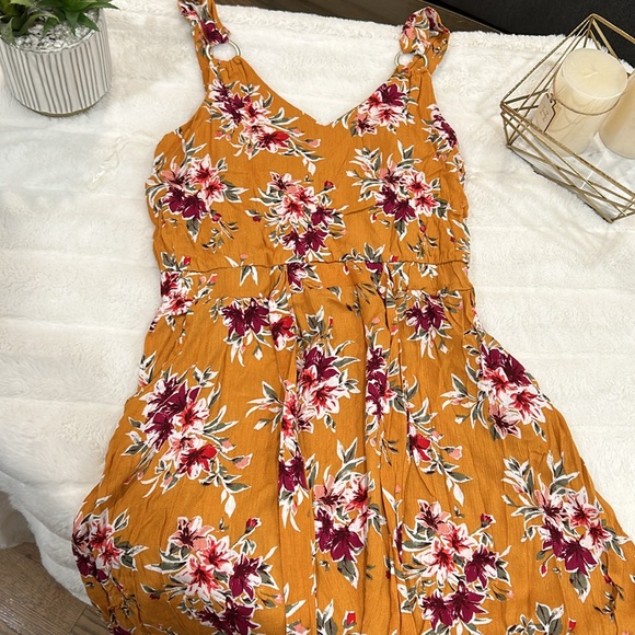 Orange multi color dress - Picture 2 of 4